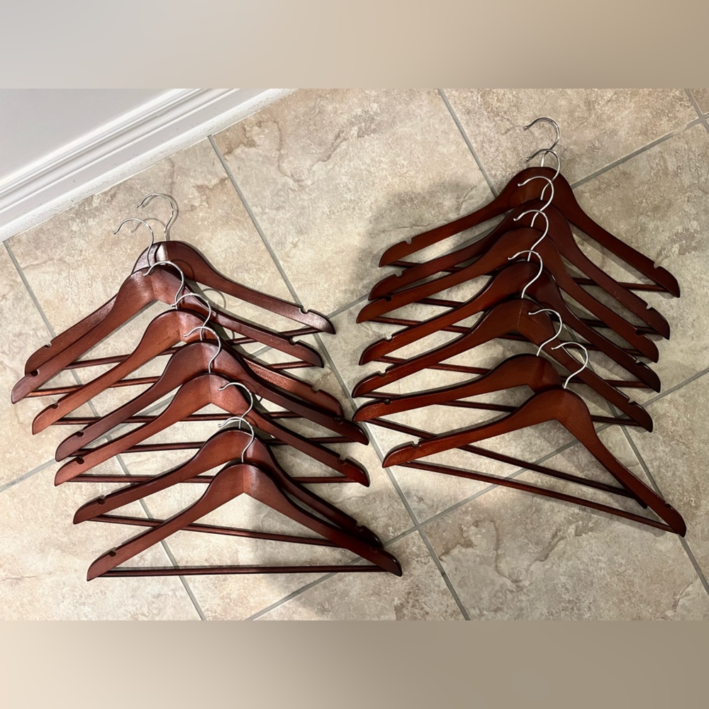 Set of 14 wood hangers for adult-size clothes - Walnut brown